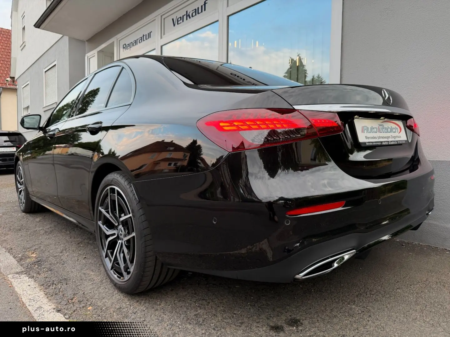 MERCEDES-BENZ E 300d 4M AMG Line
