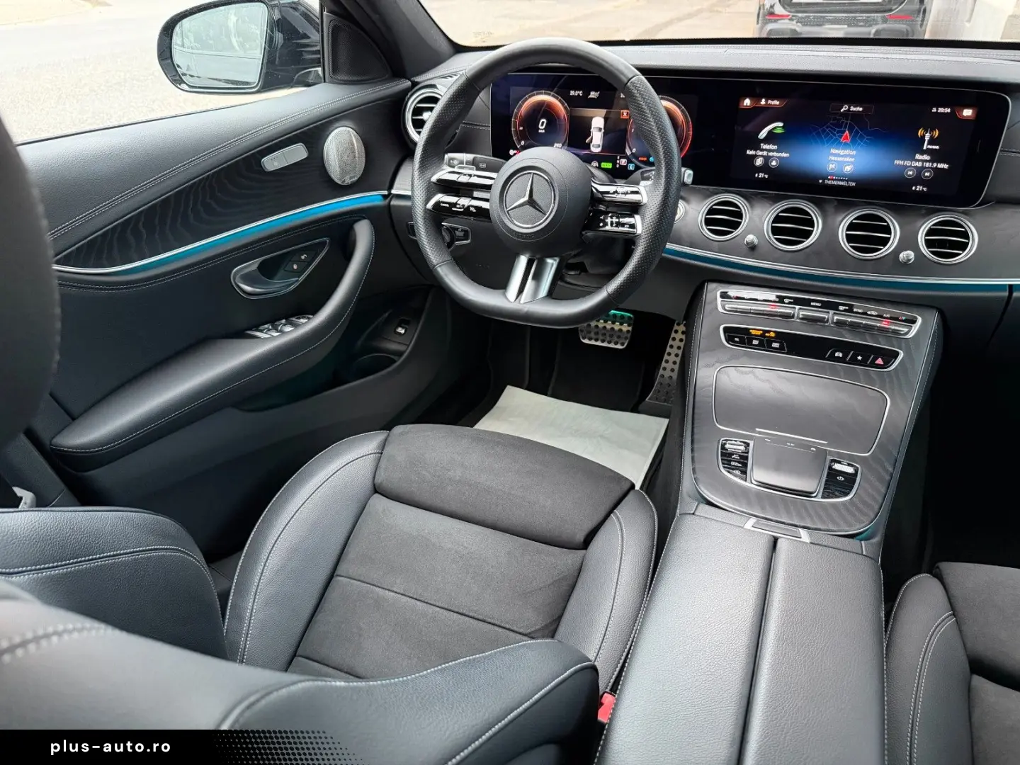 MERCEDES-BENZ E 300d 4M AMG Line