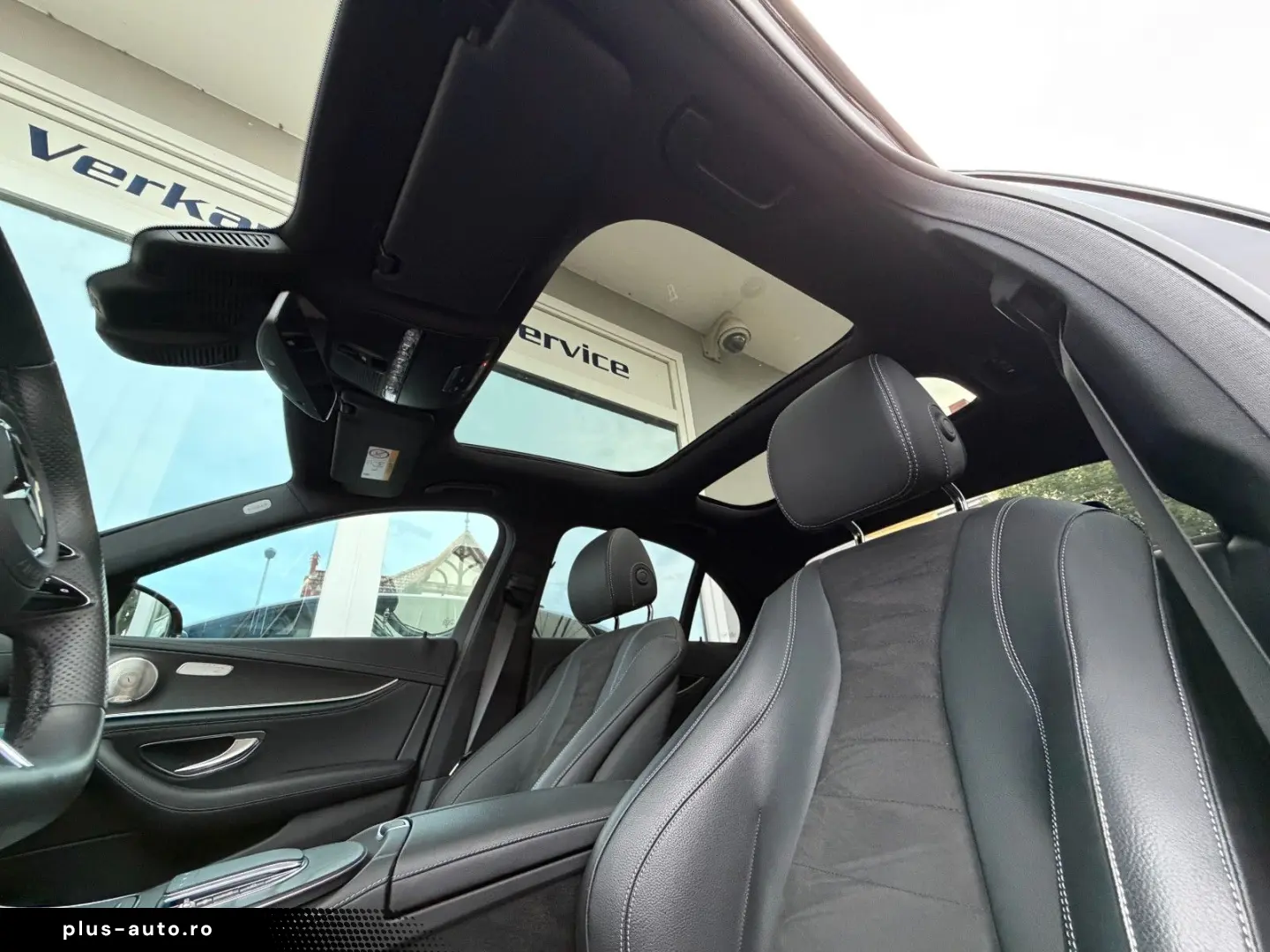 MERCEDES-BENZ E 300d 4M AMG Line