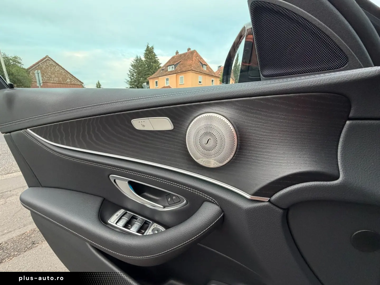 MERCEDES-BENZ E 300d 4M AMG Line