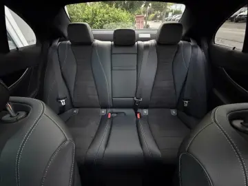 MERCEDES-BENZ E 300d 4M AMG Line