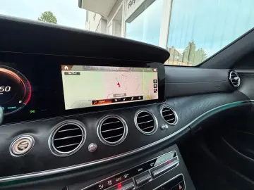 MERCEDES-BENZ E 300d 4M AMG Line