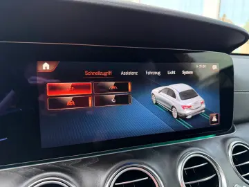 MERCEDES-BENZ E 300d 4M AMG Line