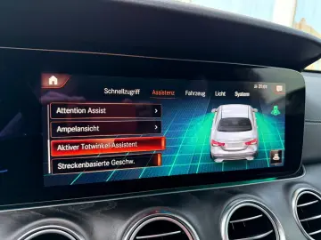 MERCEDES-BENZ E 300d 4M AMG Line