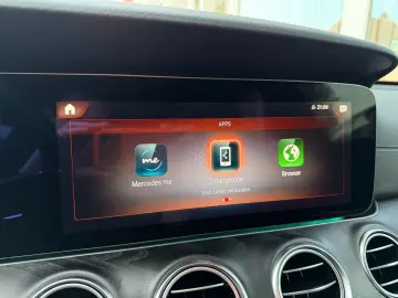 MERCEDES-BENZ E 300d 4M AMG Line