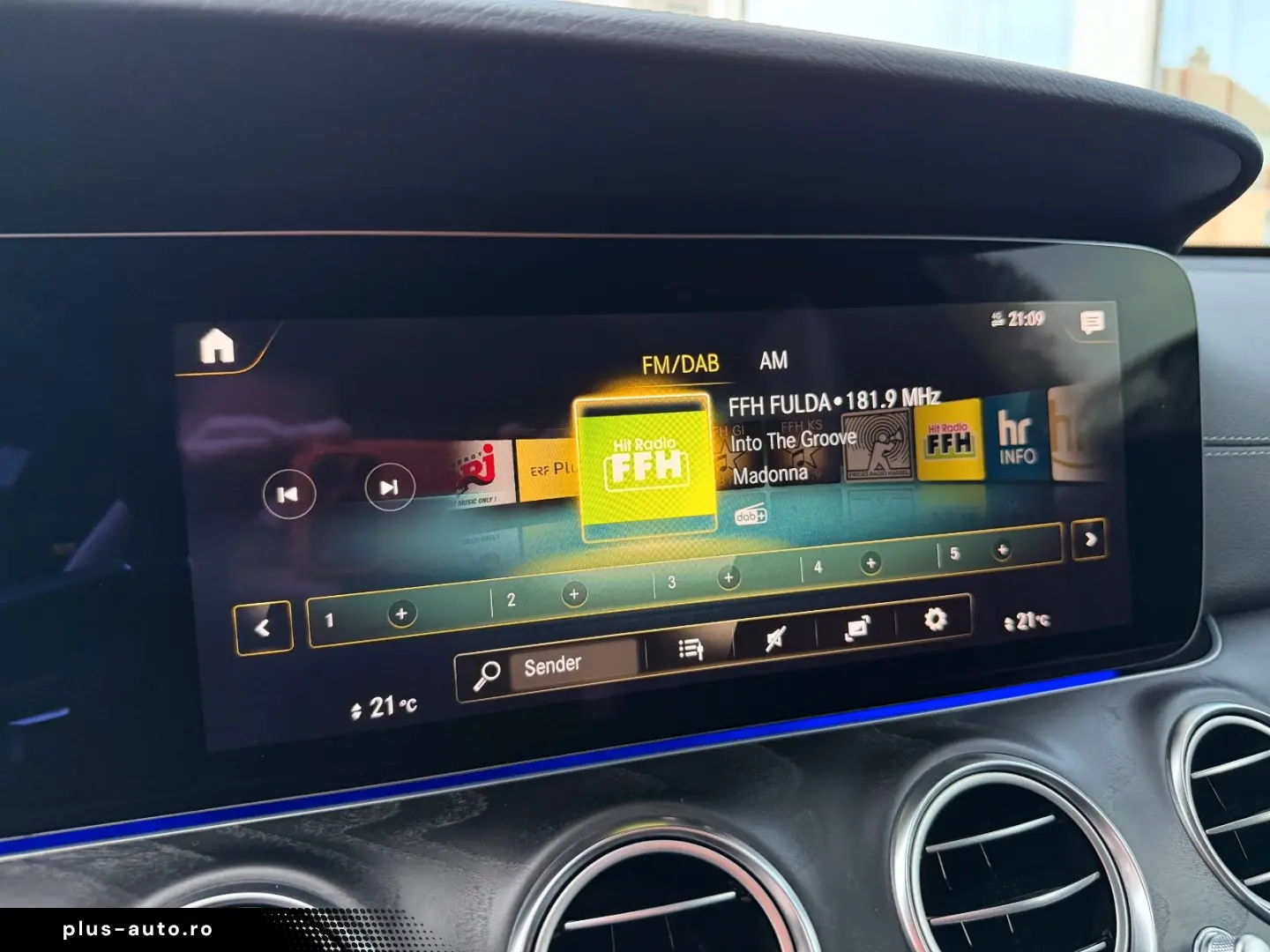 MERCEDES-BENZ E 300d 4M AMG Line