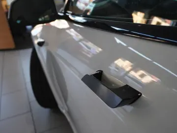TESLA Model S DUAL-MOTOR LONGRANGE