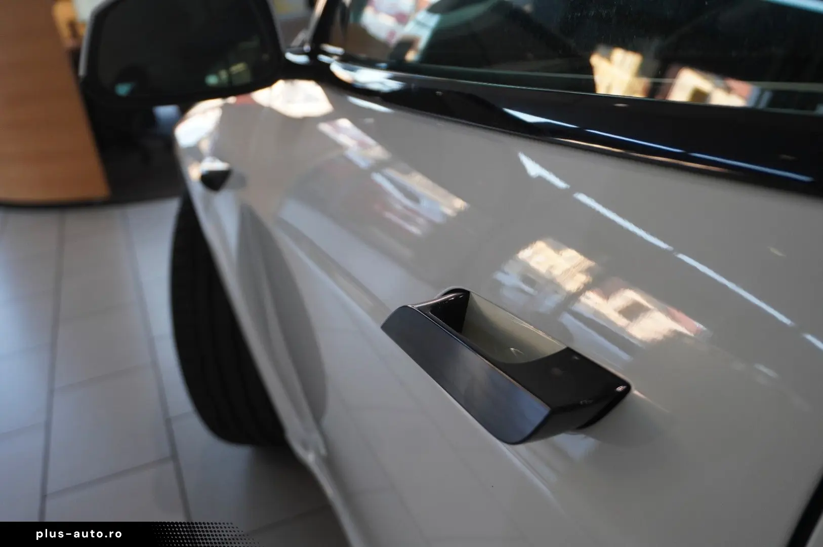 TESLA Model S DUAL-MOTOR LONGRANGE