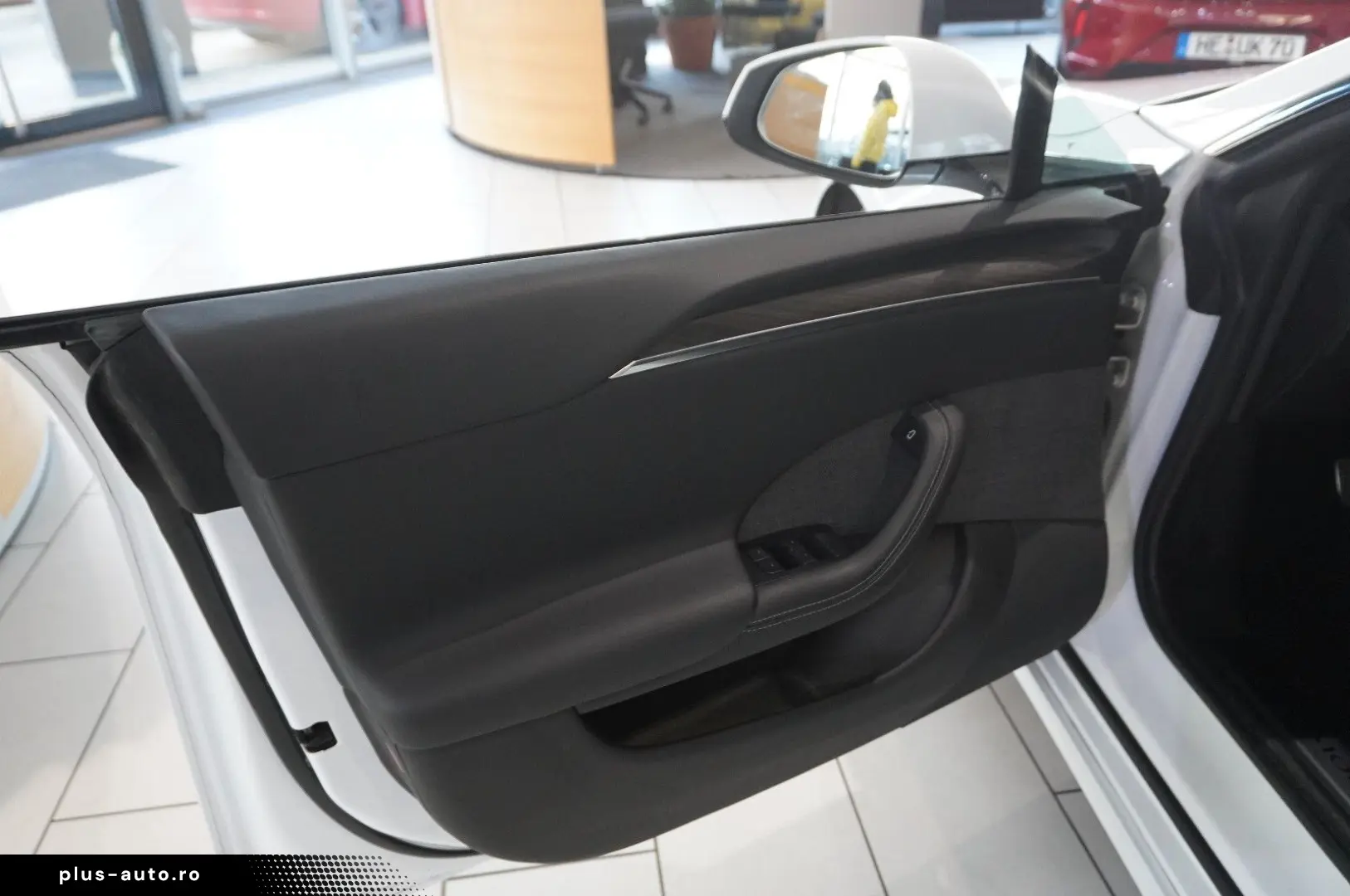 TESLA Model S DUAL-MOTOR LONGRANGE