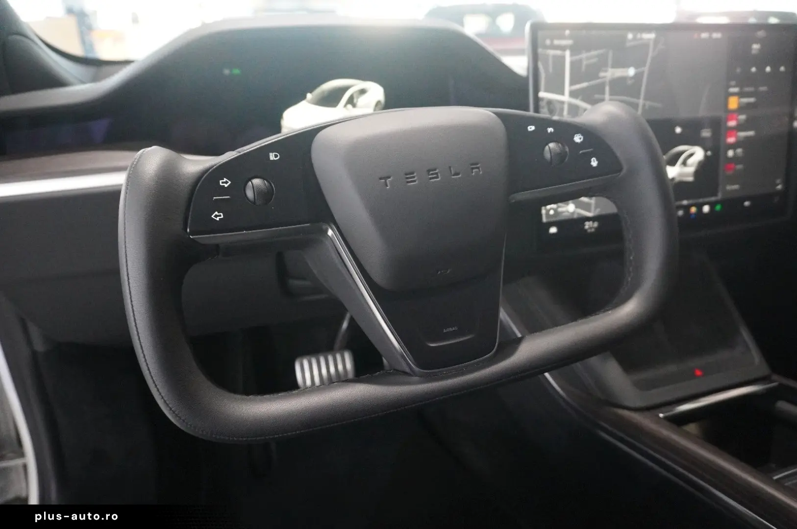 TESLA Model S DUAL-MOTOR LONGRANGE