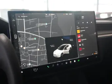 TESLA Model S DUAL-MOTOR LONGRANGE
