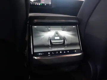 TESLA Model S DUAL-MOTOR LONGRANGE