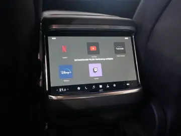 TESLA Model S DUAL-MOTOR LONGRANGE