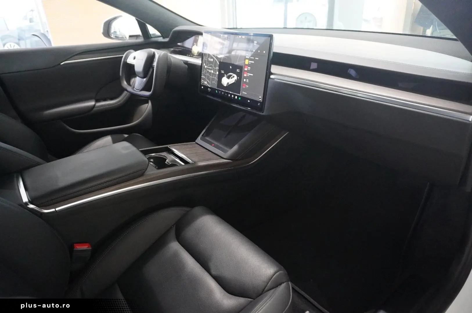 TESLA Model S DUAL-MOTOR LONGRANGE