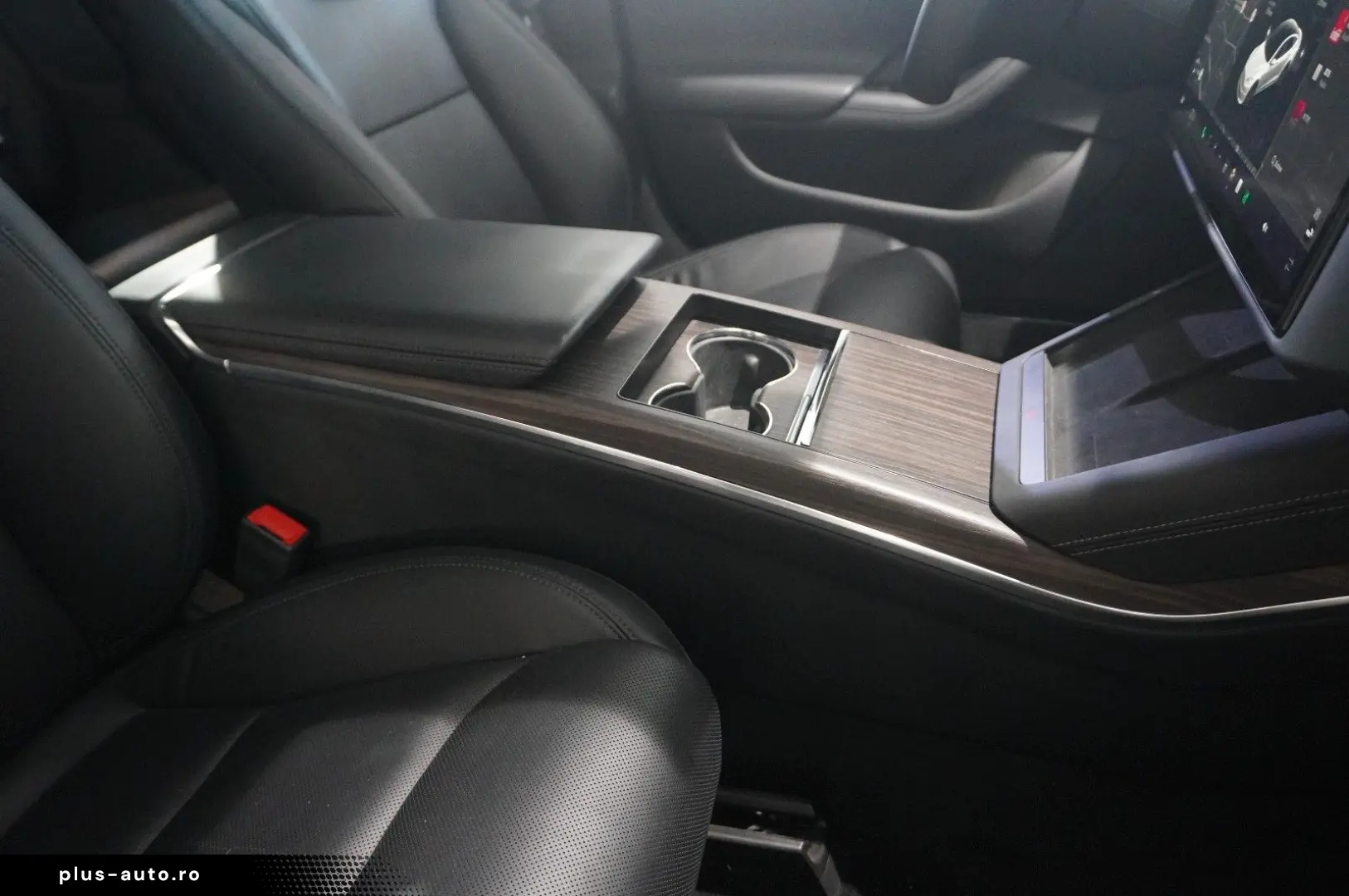 TESLA Model S DUAL-MOTOR LONGRANGE
