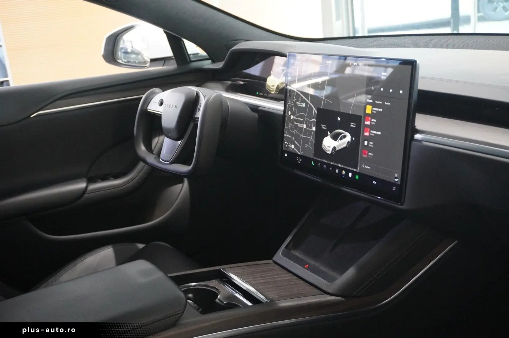 TESLA Model S DUAL-MOTOR LONGRANGE