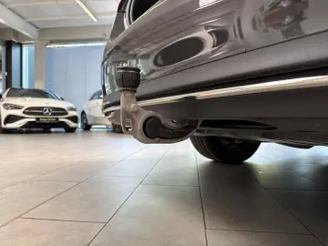 MERCEDES-BENZ E220 d 4M AVANTGARDE