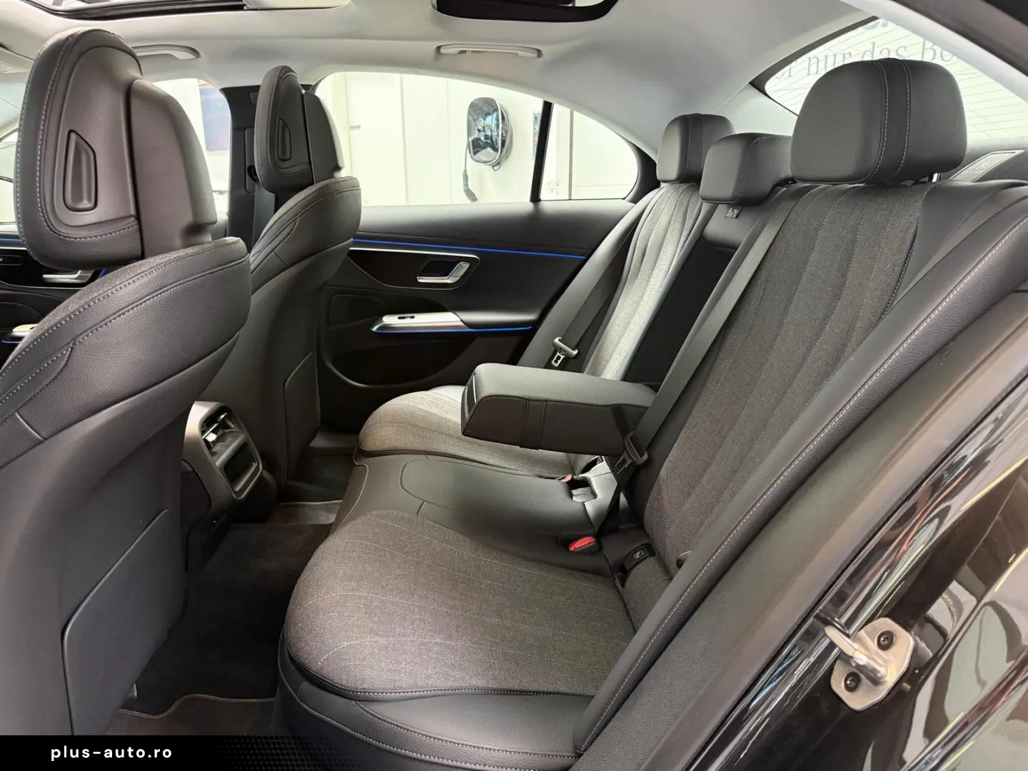 MERCEDES-BENZ E220 d 4M AVANTGARDE