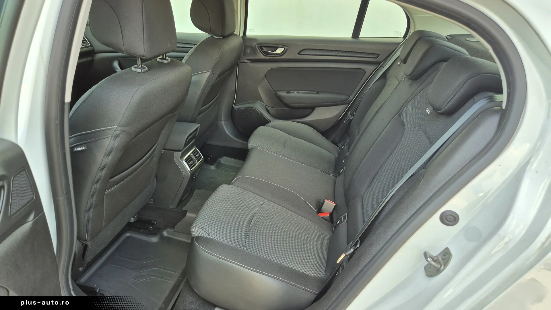 Renault Megane 1.3 TCe 140 CP EDC Equilibre