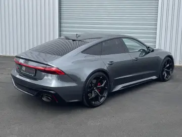 AUDI RS7 4.0 TFSI Performance SHZ 280 k mh HUD Pano