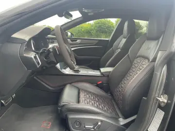 AUDI RS7 4.0 TFSI Performance SHZ 280 k mh HUD Pano