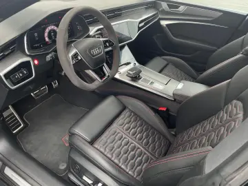 AUDI RS7 4.0 TFSI Performance SHZ 280 k mh HUD Pano