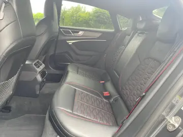 AUDI RS7 4.0 TFSI Performance SHZ 280 k mh HUD Pano