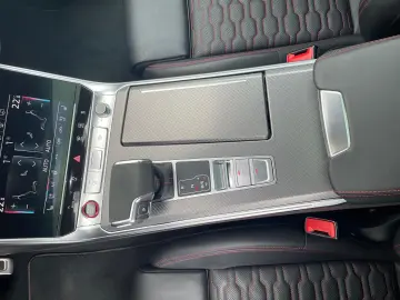 AUDI RS7 4.0 TFSI Performance SHZ 280 k mh HUD Pano