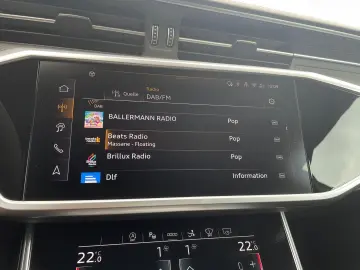 AUDI RS7 4.0 TFSI Performance SHZ 280 k mh HUD Pano