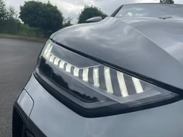 AUDI RS7 4.0 TFSI Performance SHZ 280 k mh HUD Pano