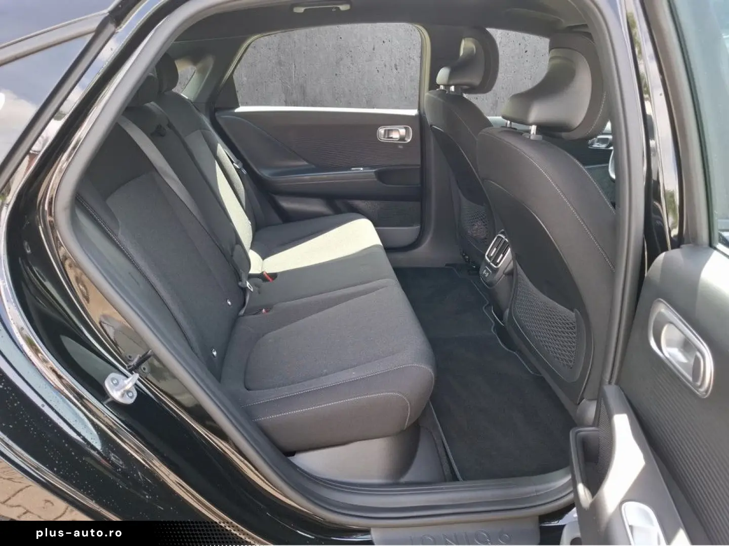 HYUNDAI IONIQ 6 53 kWh ACC NAVI KAM LED KLIMAA SHZ PDC
