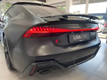 AUDI RS7 Sportback 4.0 TFSI quattro 1.Hand Pano VOLL