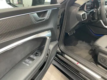 AUDI RS7 Sportback 4.0 TFSI quattro 1.Hand Pano VOLL