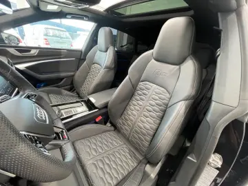 AUDI RS7 Sportback 4.0 TFSI quattro 1.Hand Pano VOLL