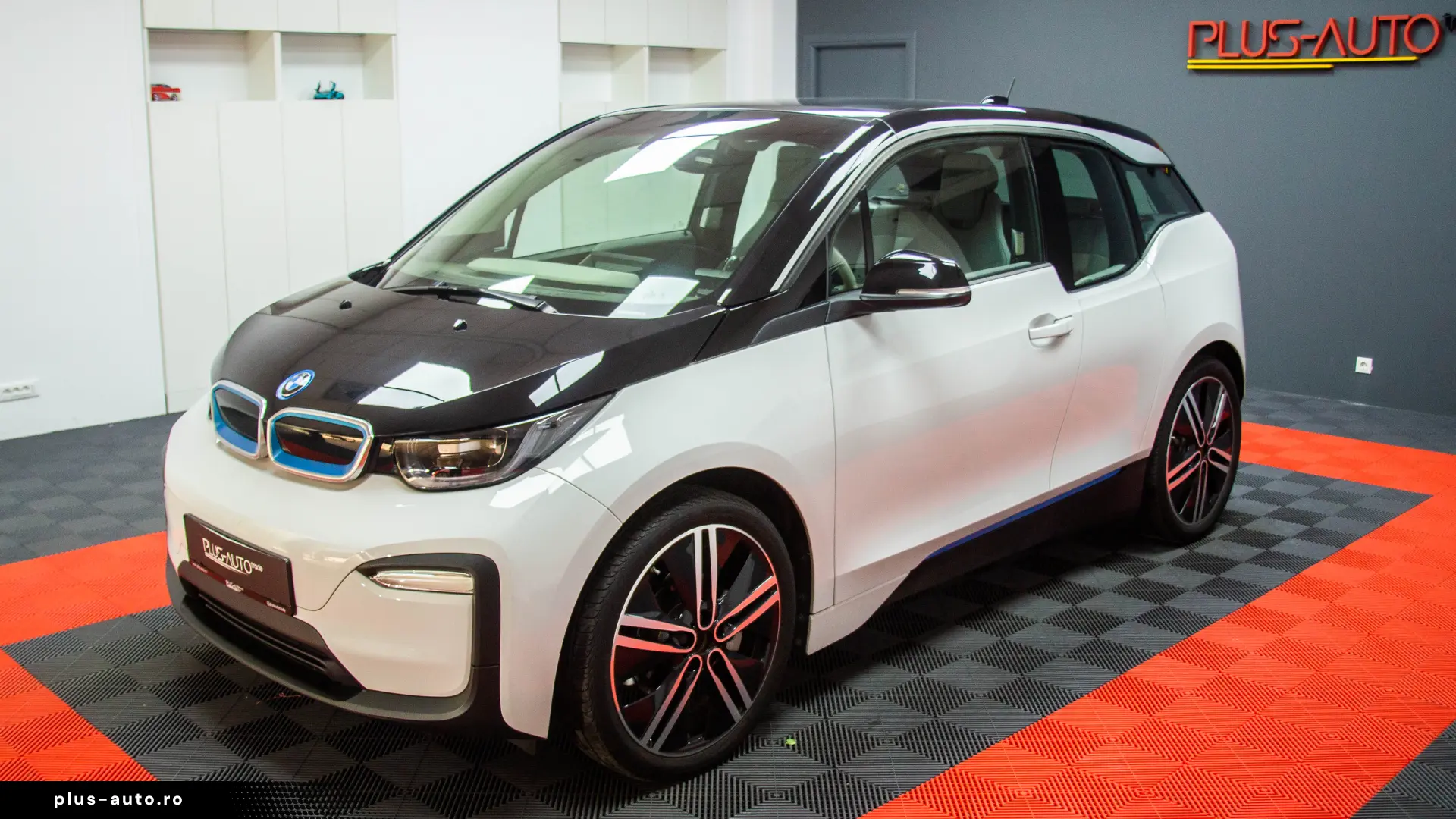 BMW i3 120 Ah – Bateria mare de 42.2 kWh