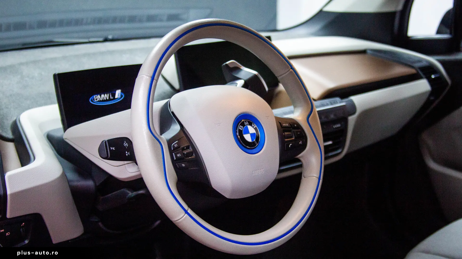 BMW i3 120 Ah – Bateria mare de 42.2 kWh