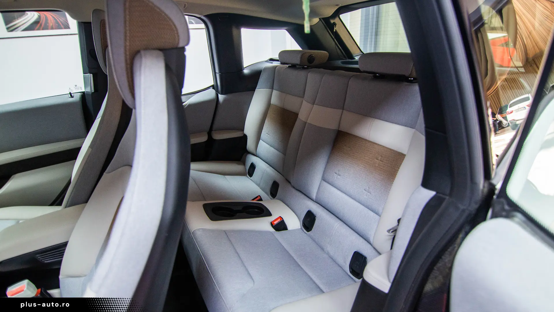 BMW i3 120 Ah – Bateria mare de 42.2 kWh