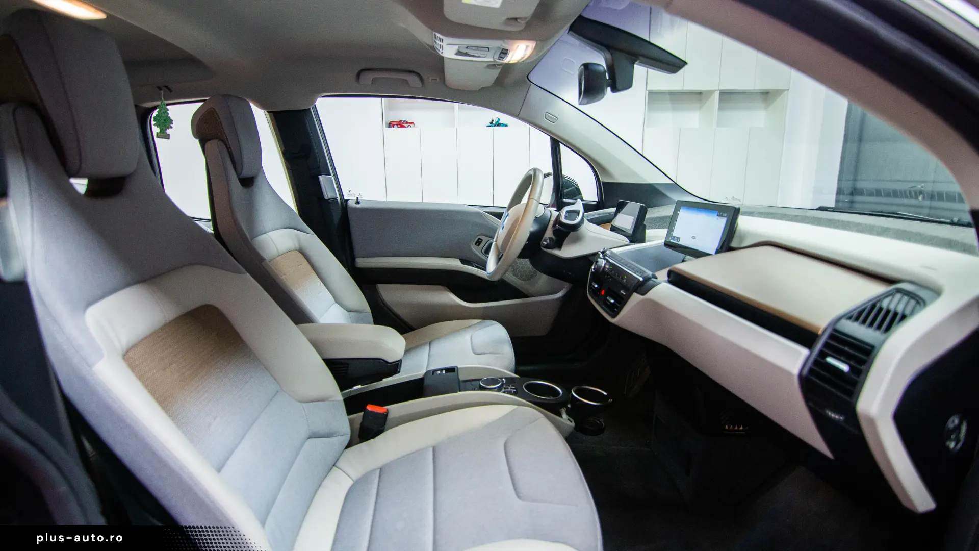 BMW i3 120 Ah – Bateria mare de 42.2 kWh