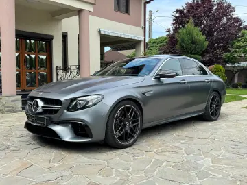 Mercedes-Benz E 63 AMG