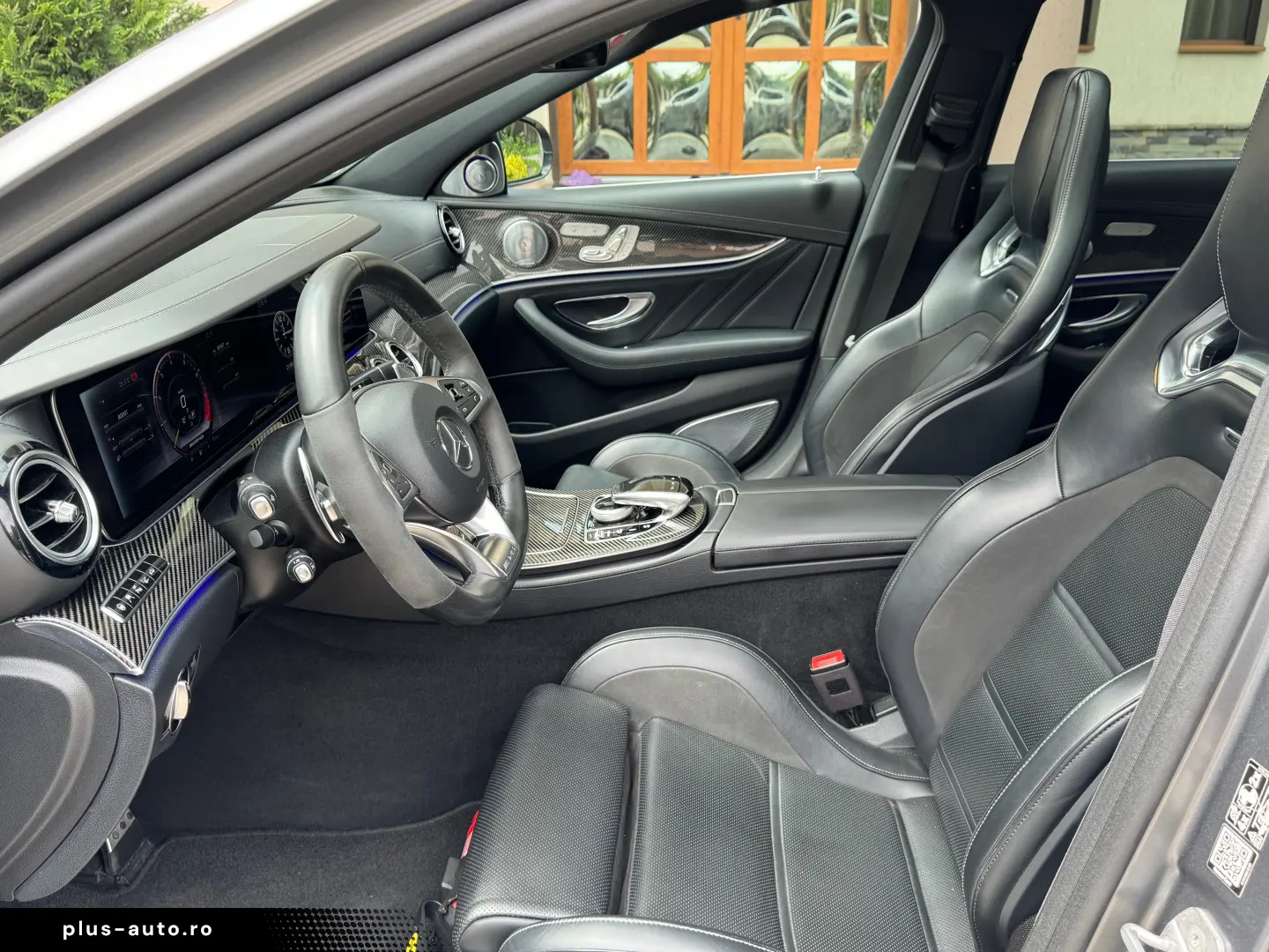 Mercedes-Benz E 63 AMG
