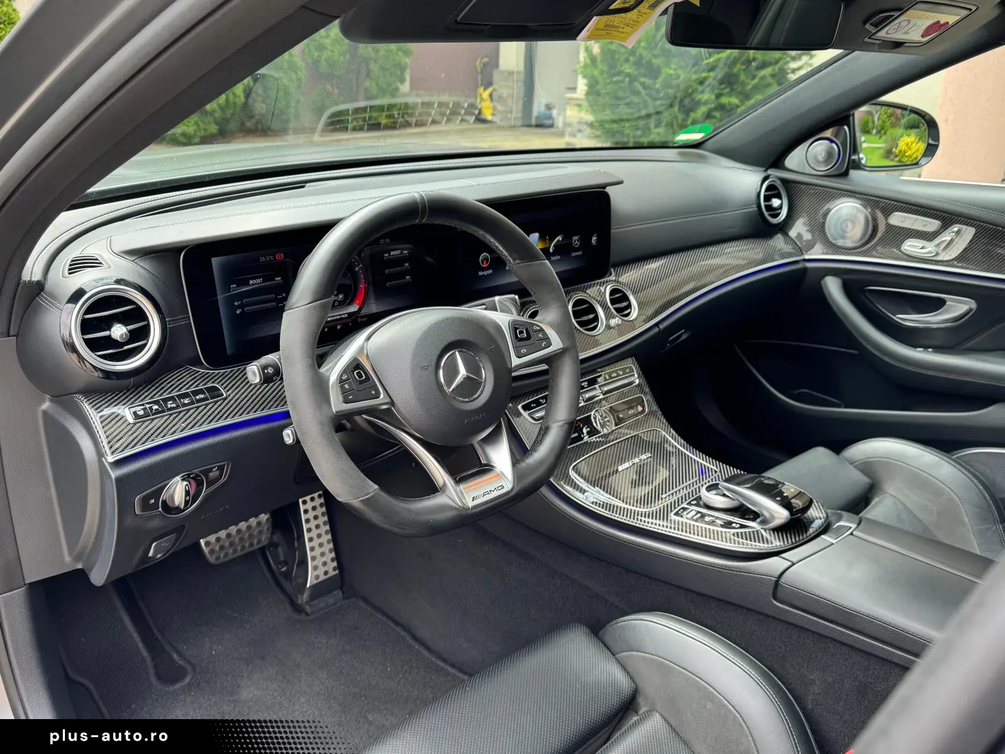 Mercedes-Benz E 63 AMG
