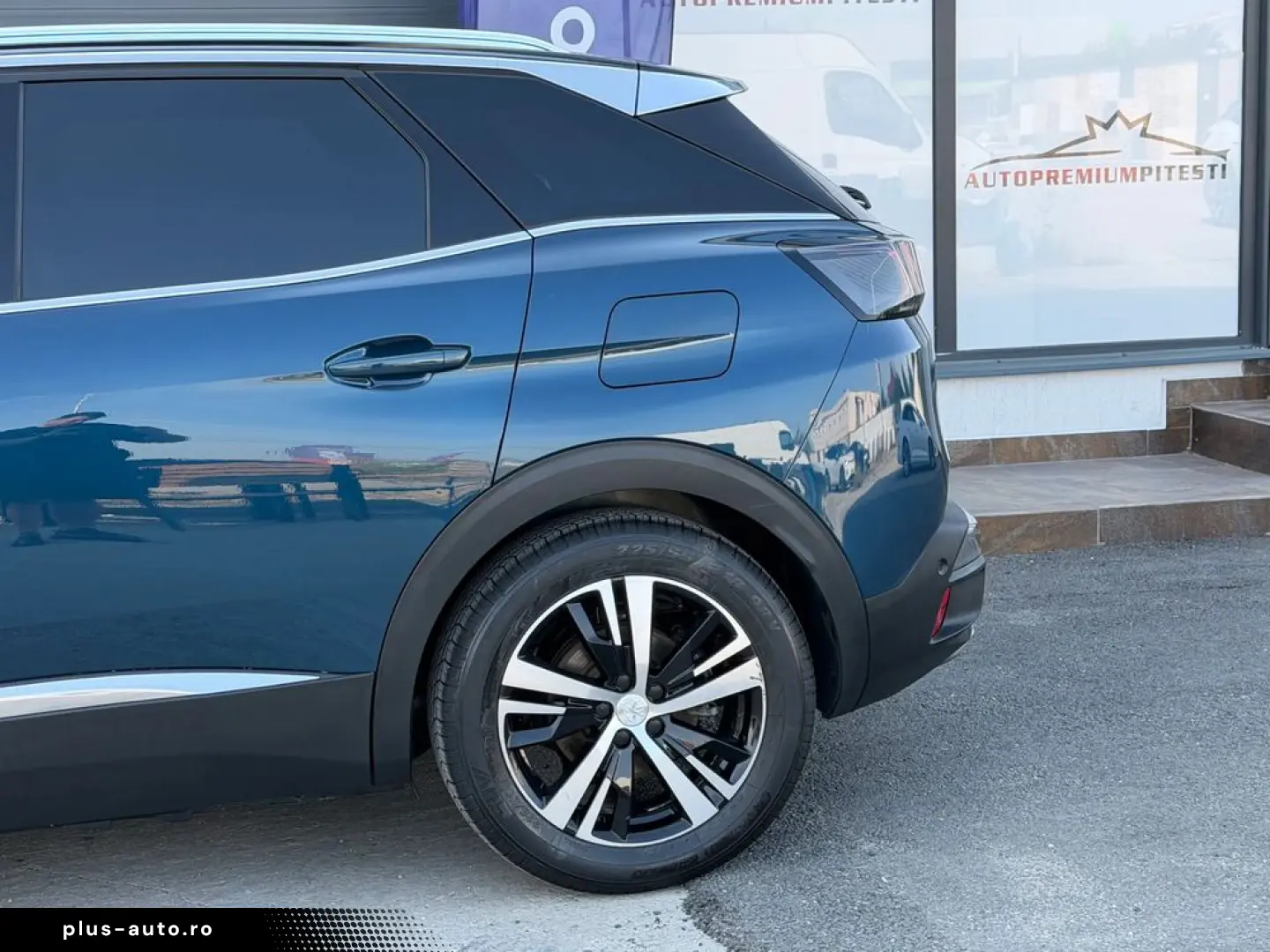 Peugeot 3008 PHEV 300 EAT8 4X4 GT