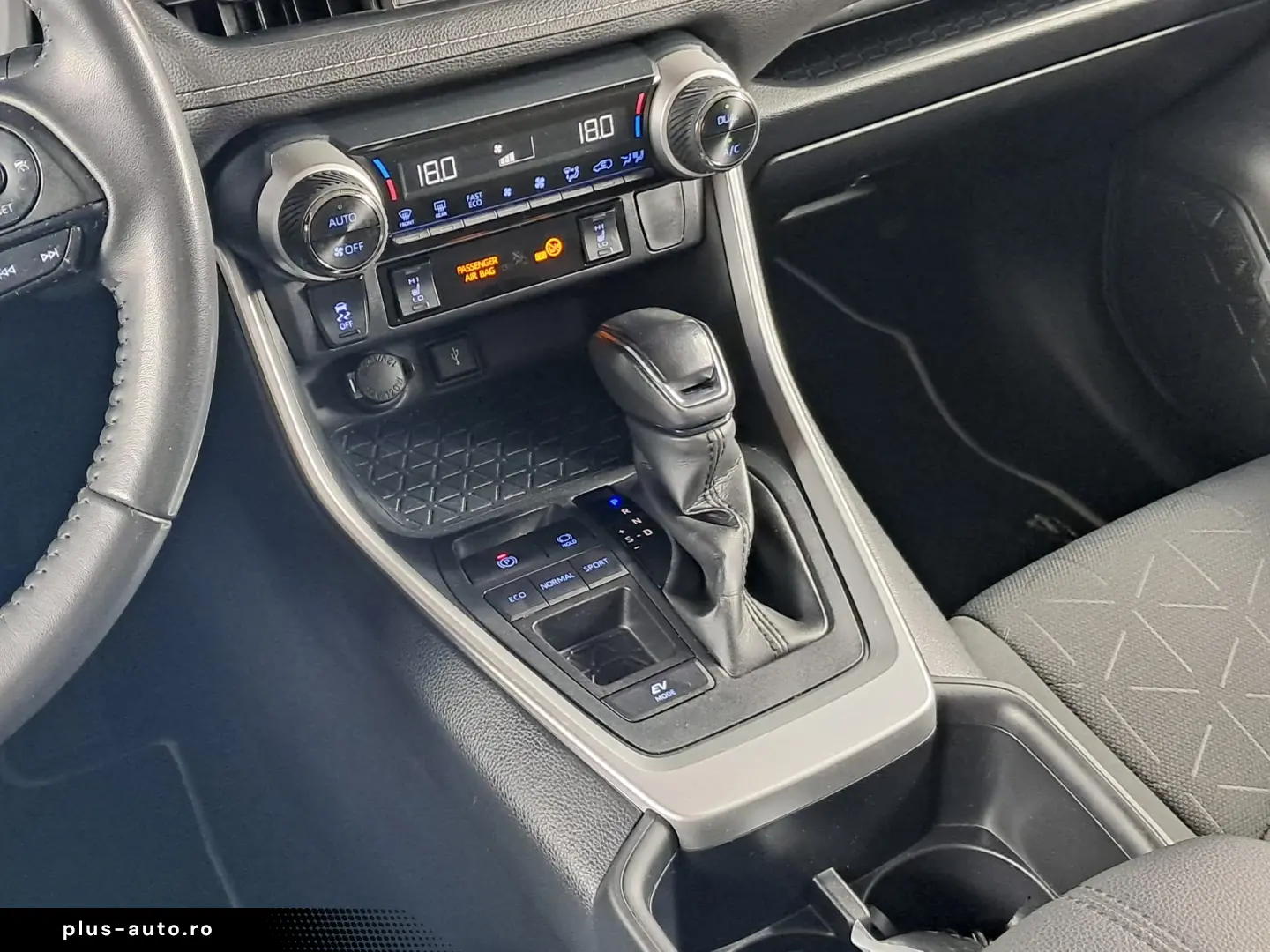 TOYOTA RAV 4 DYNAMIC HSD E-CVT HYBRID 2.5i 178CP 2022