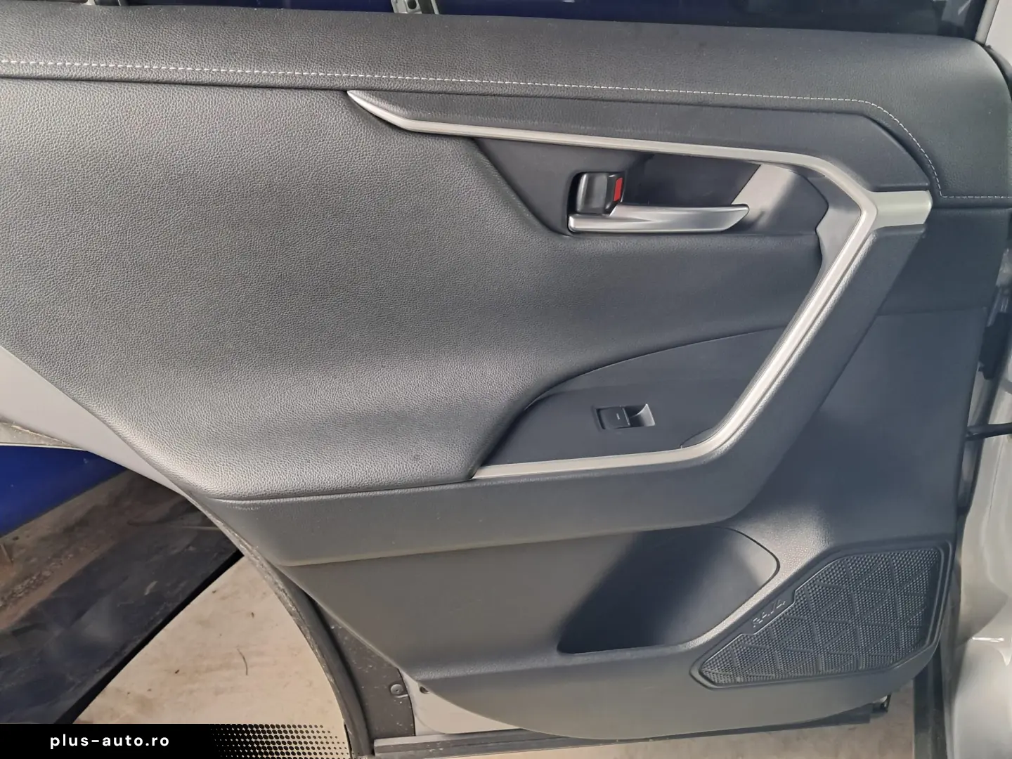 TOYOTA RAV 4 DYNAMIC HSD E-CVT HYBRID 2.5i 178CP 2022