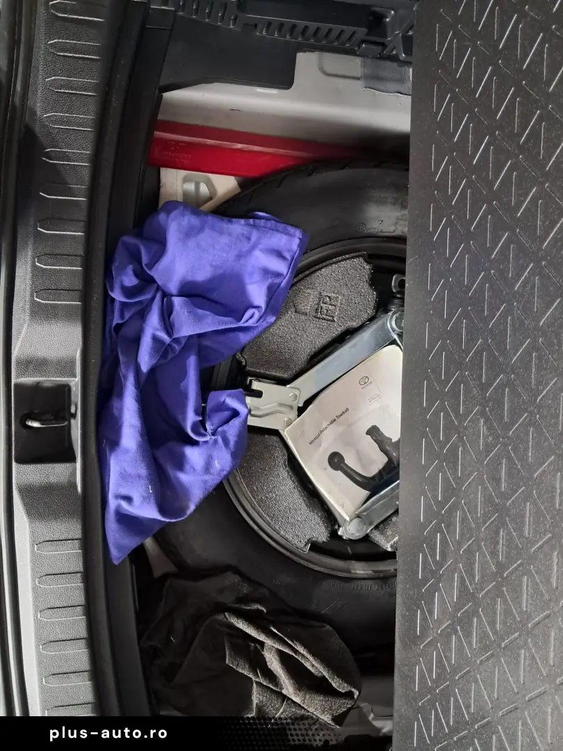 TOYOTA RAV 4 DYNAMIC HSD E-CVT HYBRID 2.5i 178CP 2022