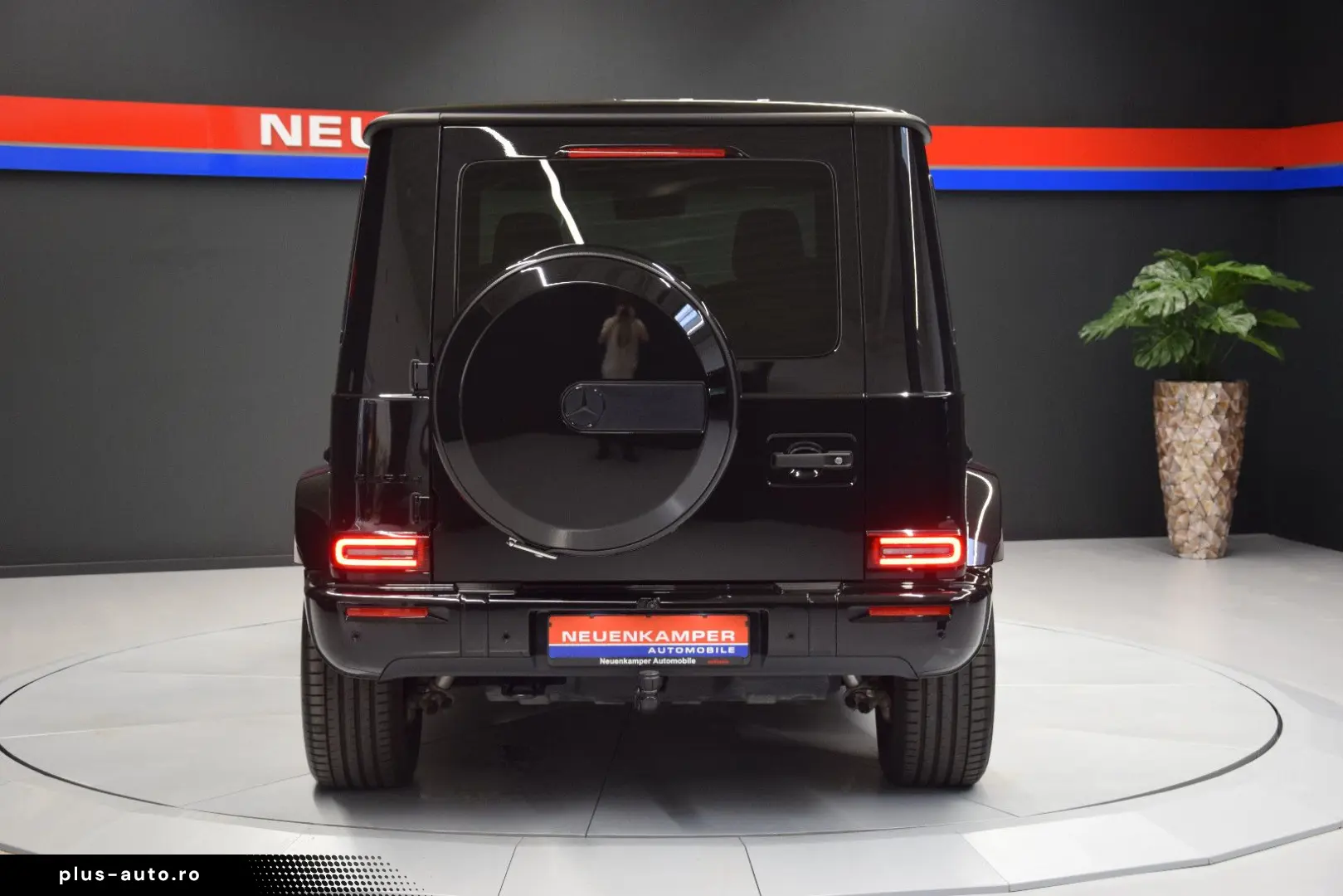 MERCEDES-BENZ G 450d AMG Line Burmester ACC AHK