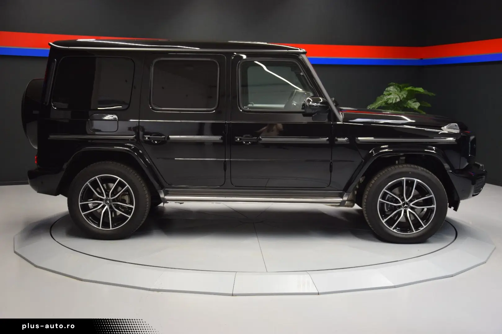 MERCEDES-BENZ G 450d AMG Line Burmester ACC AHK