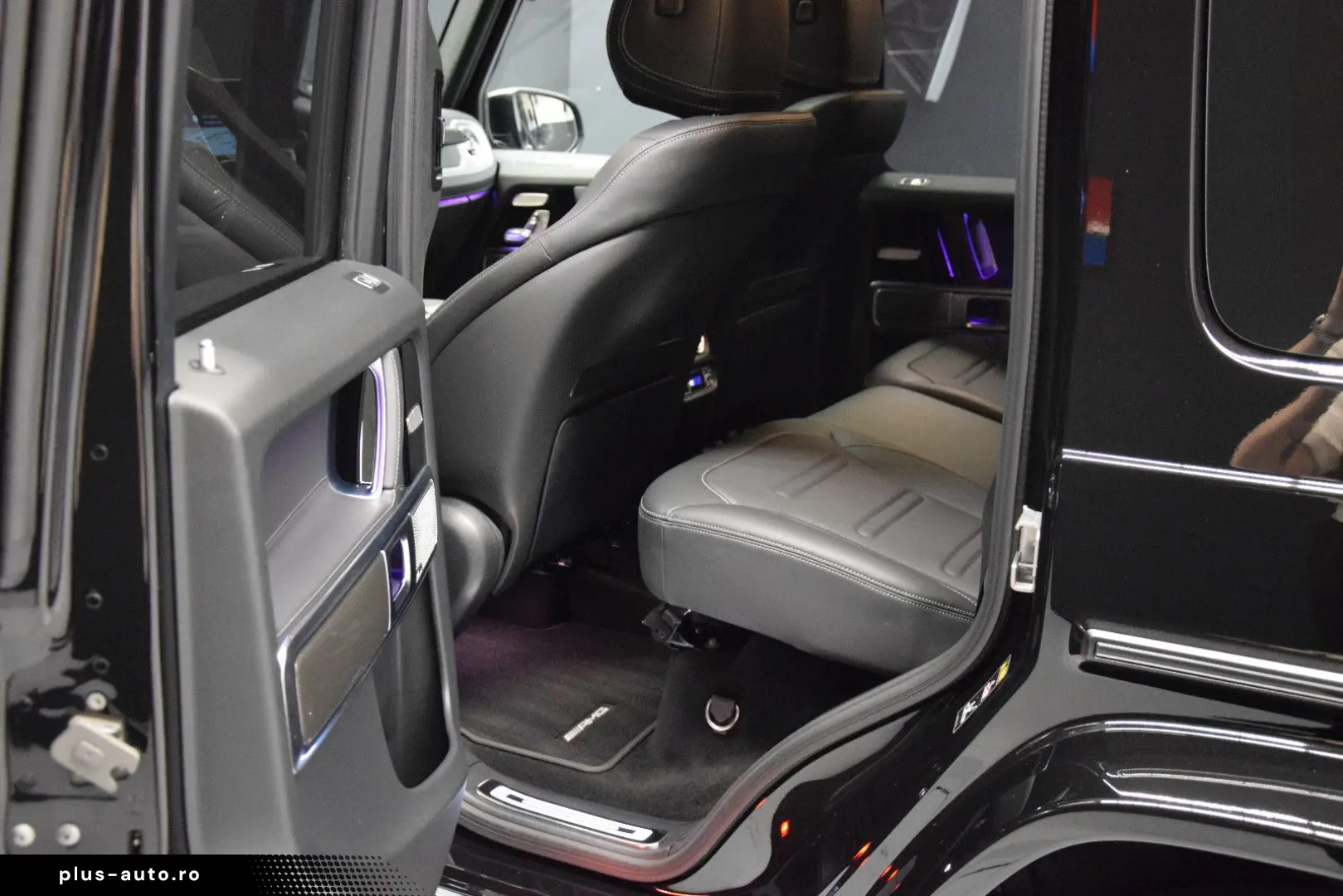 MERCEDES-BENZ G 450d AMG Line Burmester ACC AHK
