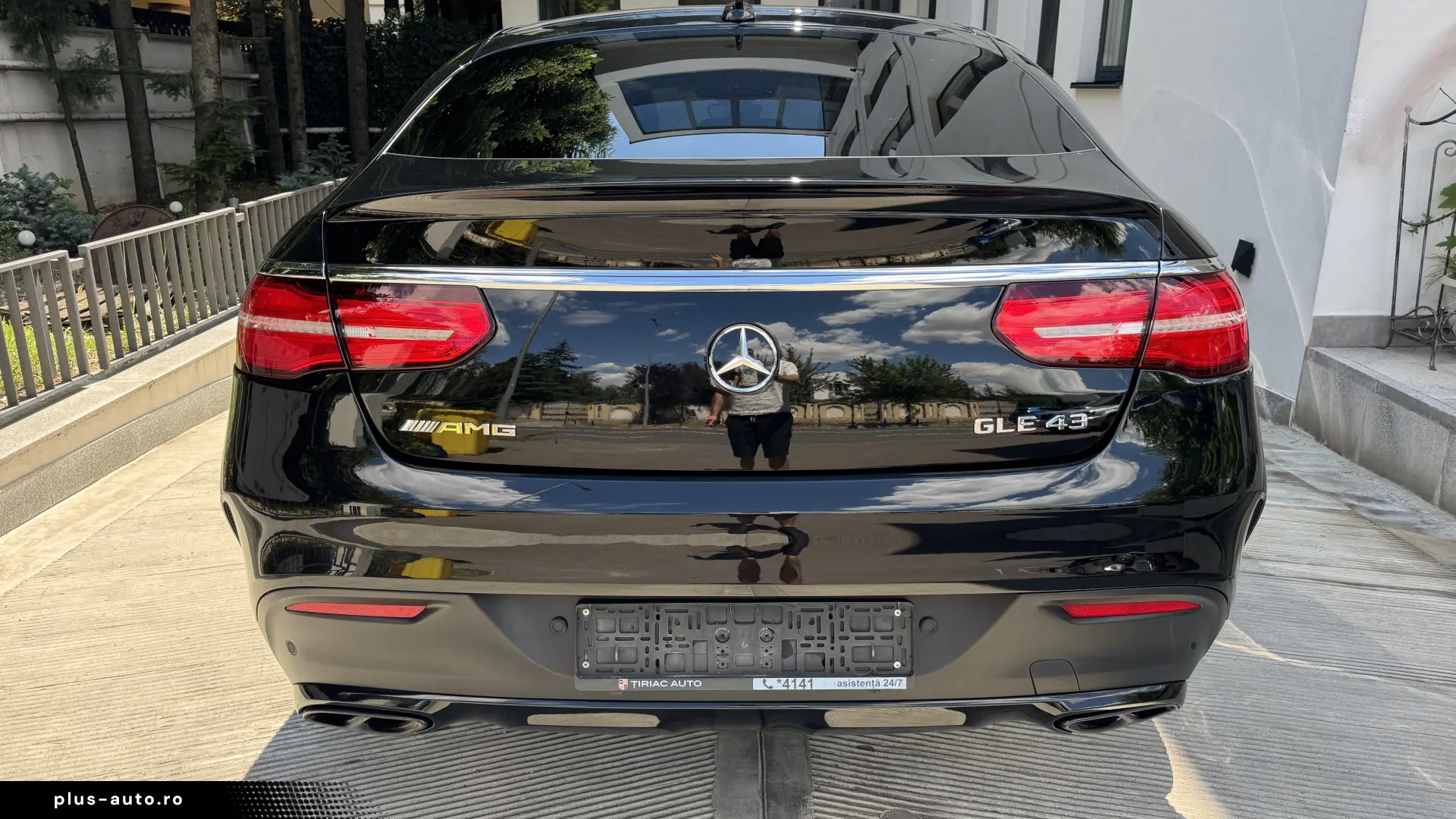 Mercedes Benz GLE 43 AMG Coupe Orange Art Special Edition