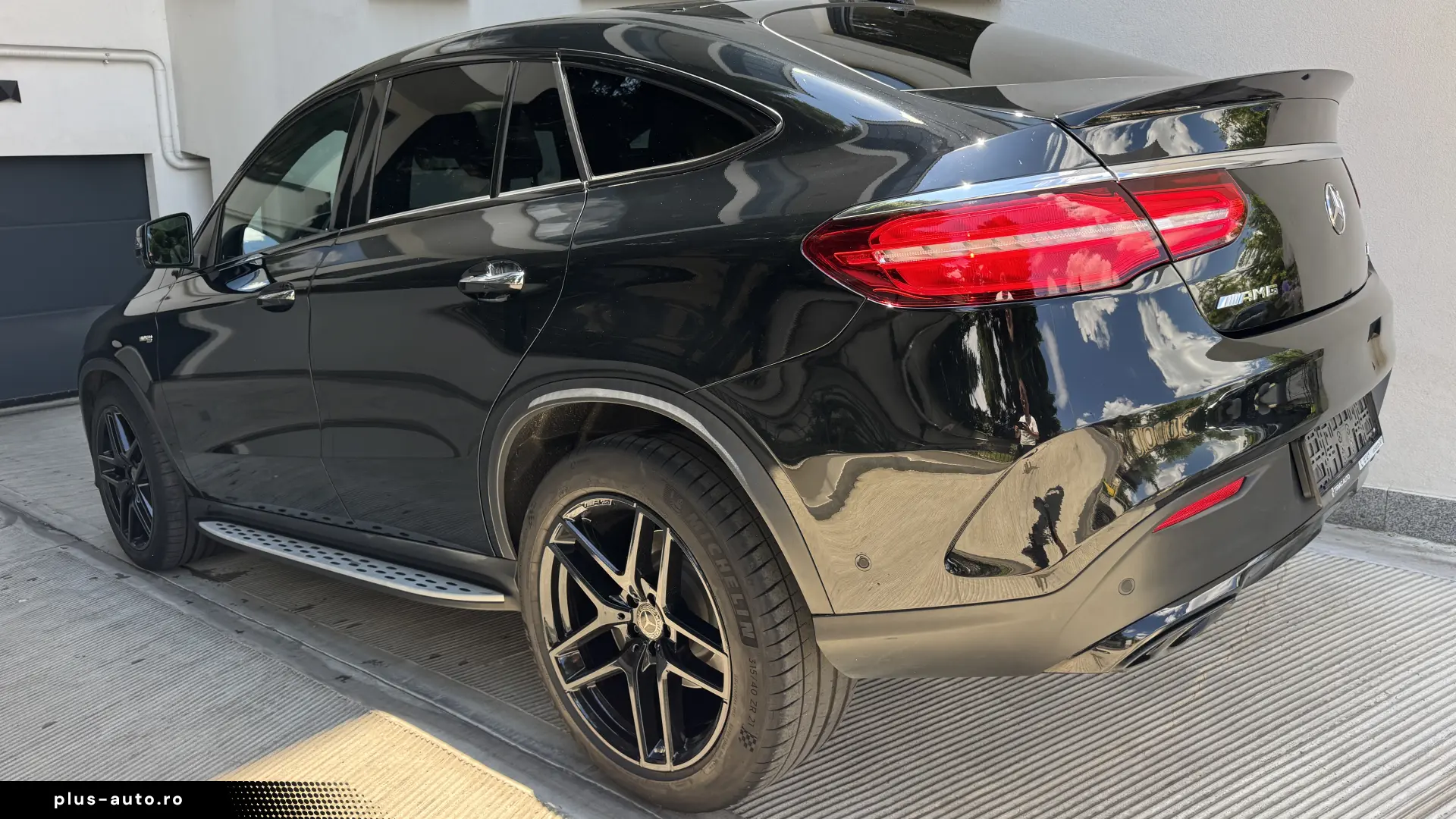 Mercedes Benz GLE 43 AMG Coupe Orange Art Special Edition